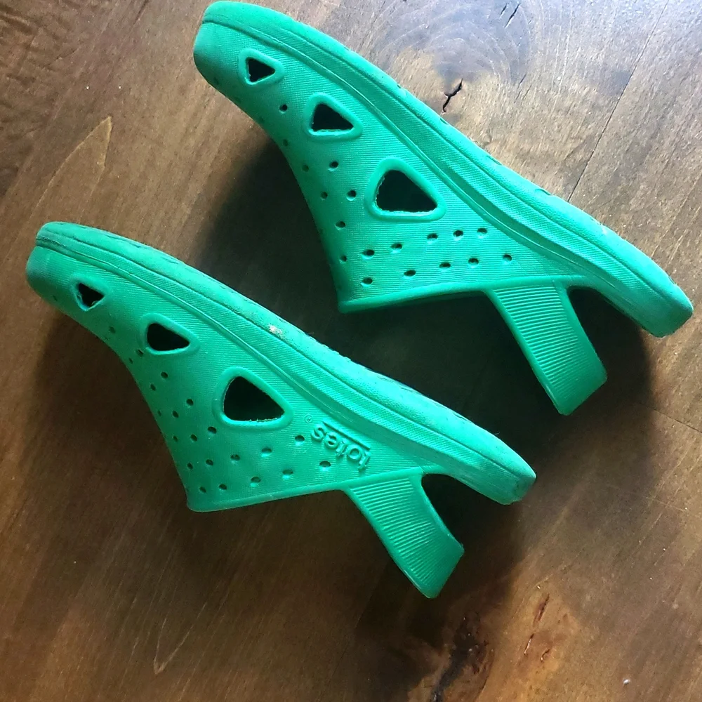 Green Kids 13 / 1 totes clog waterproof shoes *